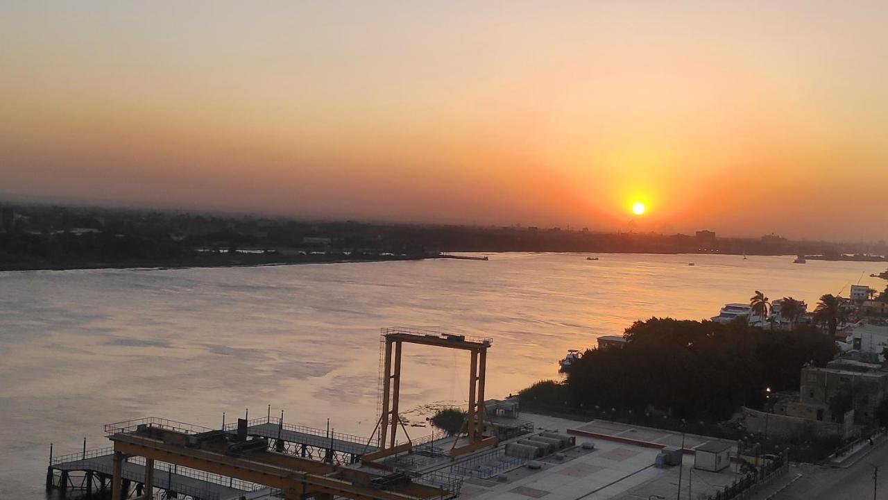 Nile Pyramidal View Apartment Cairo Ngoại thất bức ảnh